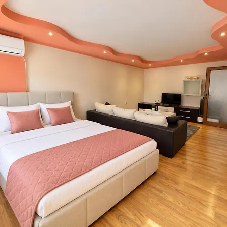 Rose Cream Cozy 1bedroom In Apartamento Burgas
